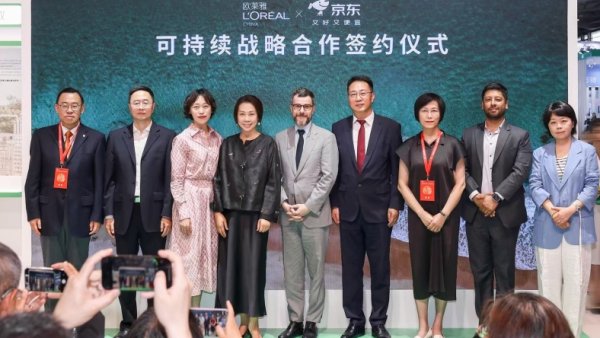 七星配资  宁德时代与吉利汽车达成深化战略合作协议